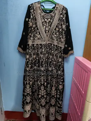 পার্টি গাউন