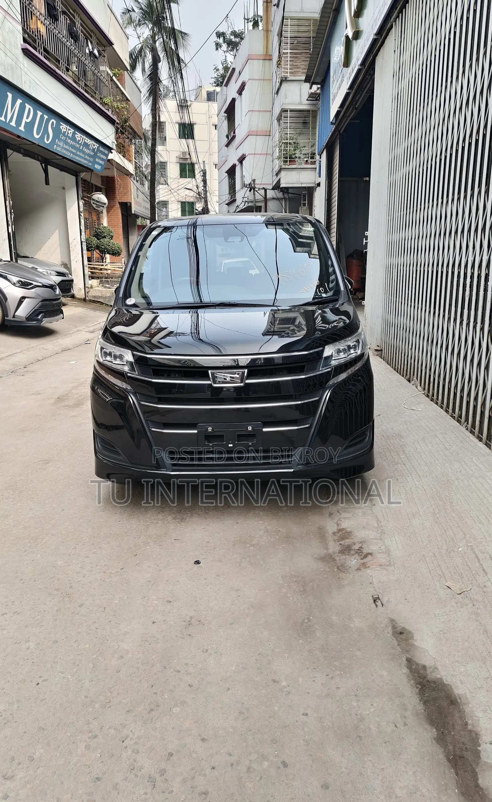 টয়োটা নোয়া নন-হাইব্রিড ইউনিট.. ২০২০