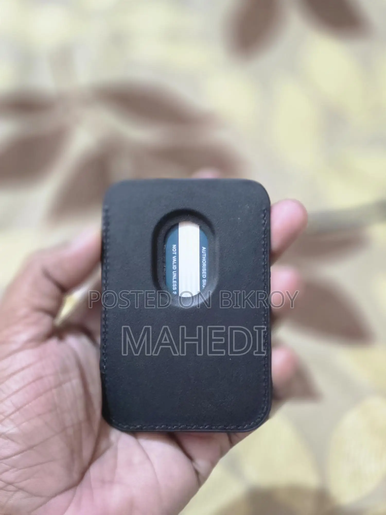 Satechi Magnetic Magsafe Wallet Holder