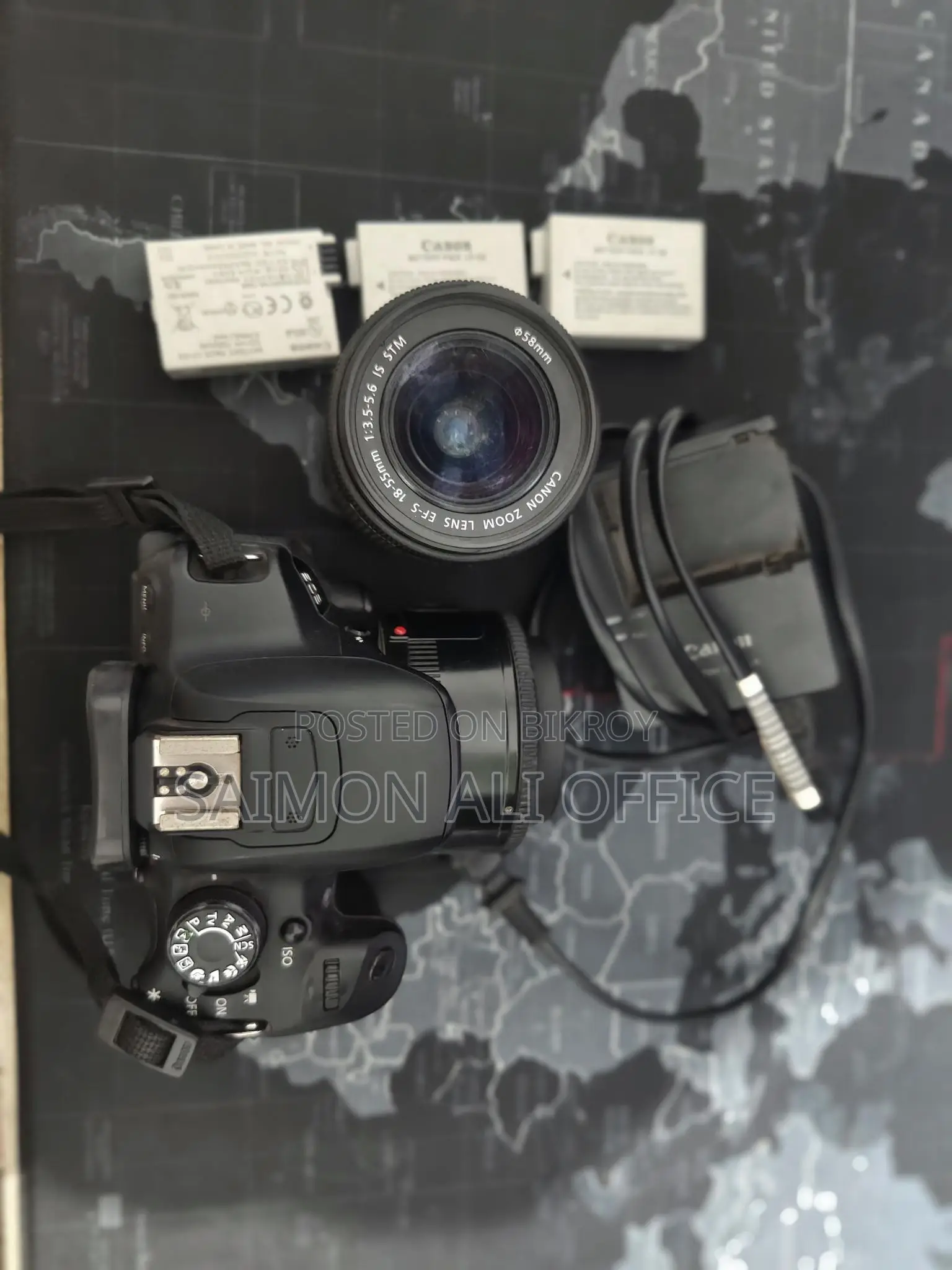 Canon 700D