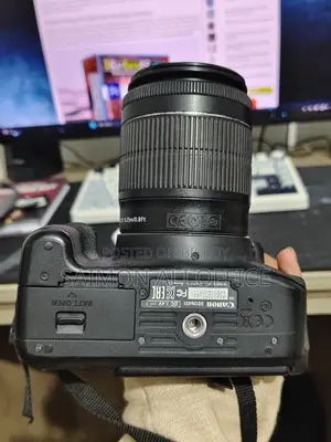 Canon 700D