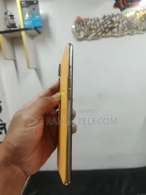 OPPO reno 8t (Used)