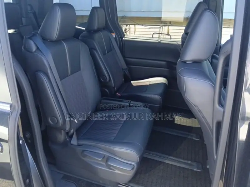 Toyota Noah SZ 24841km HB AG 3.5 2022