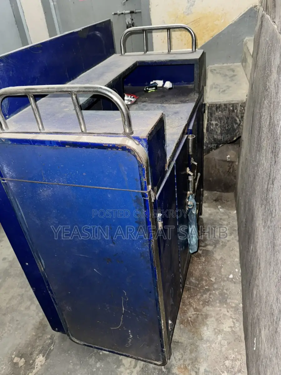 চা সিগারেটের দোকান