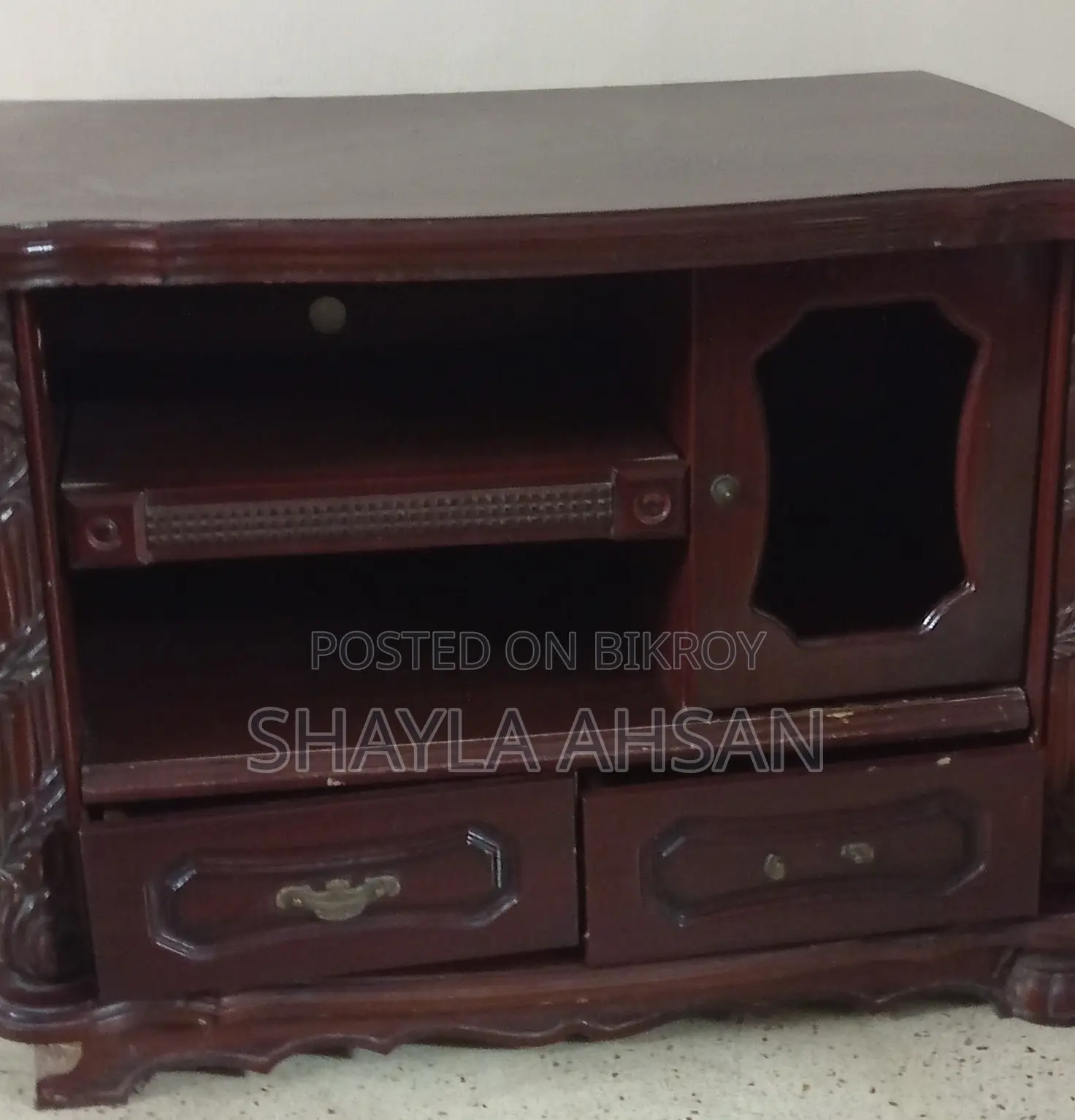 TV Rack
