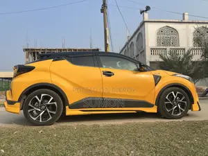 Toyota C-HR G LED 2018