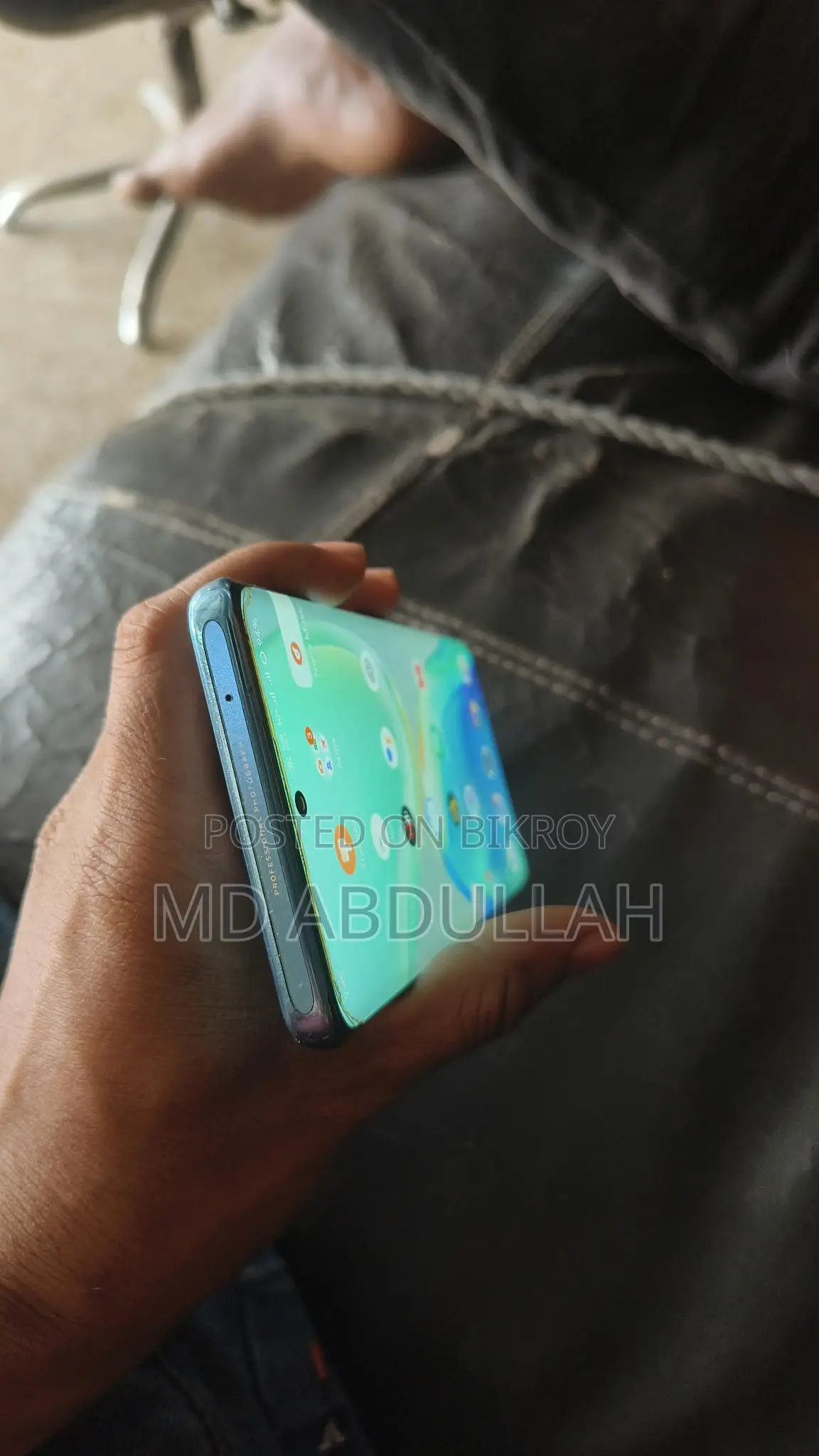 Vivo V27 (Used)