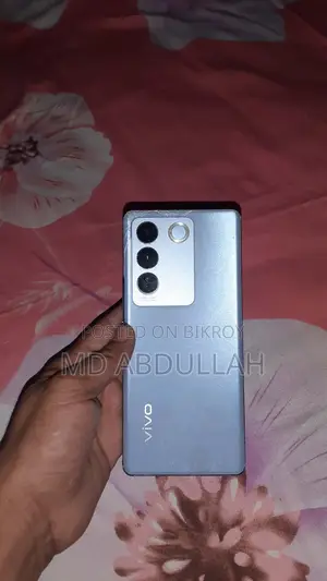 Vivo V27 (Used)