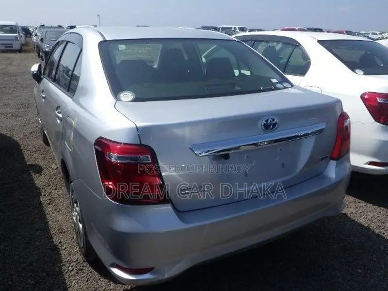 Toyota Axio HYBRID EX PKG SILVER 2020