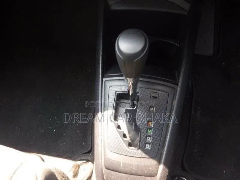 Toyota Axio HYBRID EX PKG SILVER 2020