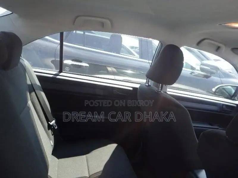 Toyota Axio HYBRID EX PKG SILVER 2020
