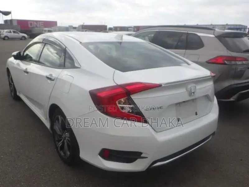 Honda Civic NON HYBRID EX PEARL 2020