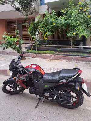 Yamaha FZS 2015