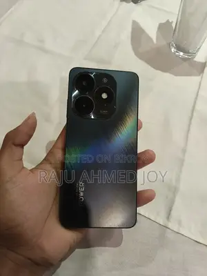 Itel p55 8/128 (Used)