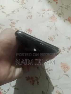 Apple iPhone X (Used)