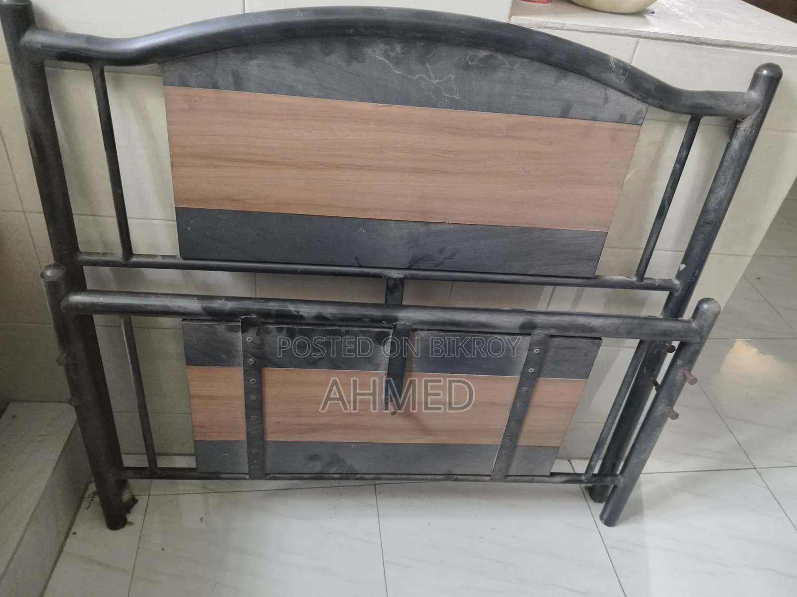 সিঙ্গেল বেড বিক্রির জন্য