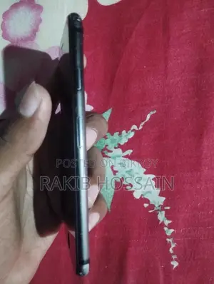 Apple iPhone 7 (Used)