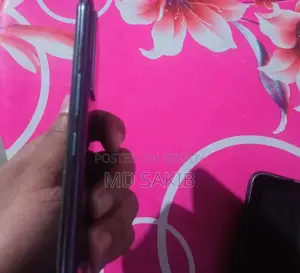 Vivo V21 . (Used)