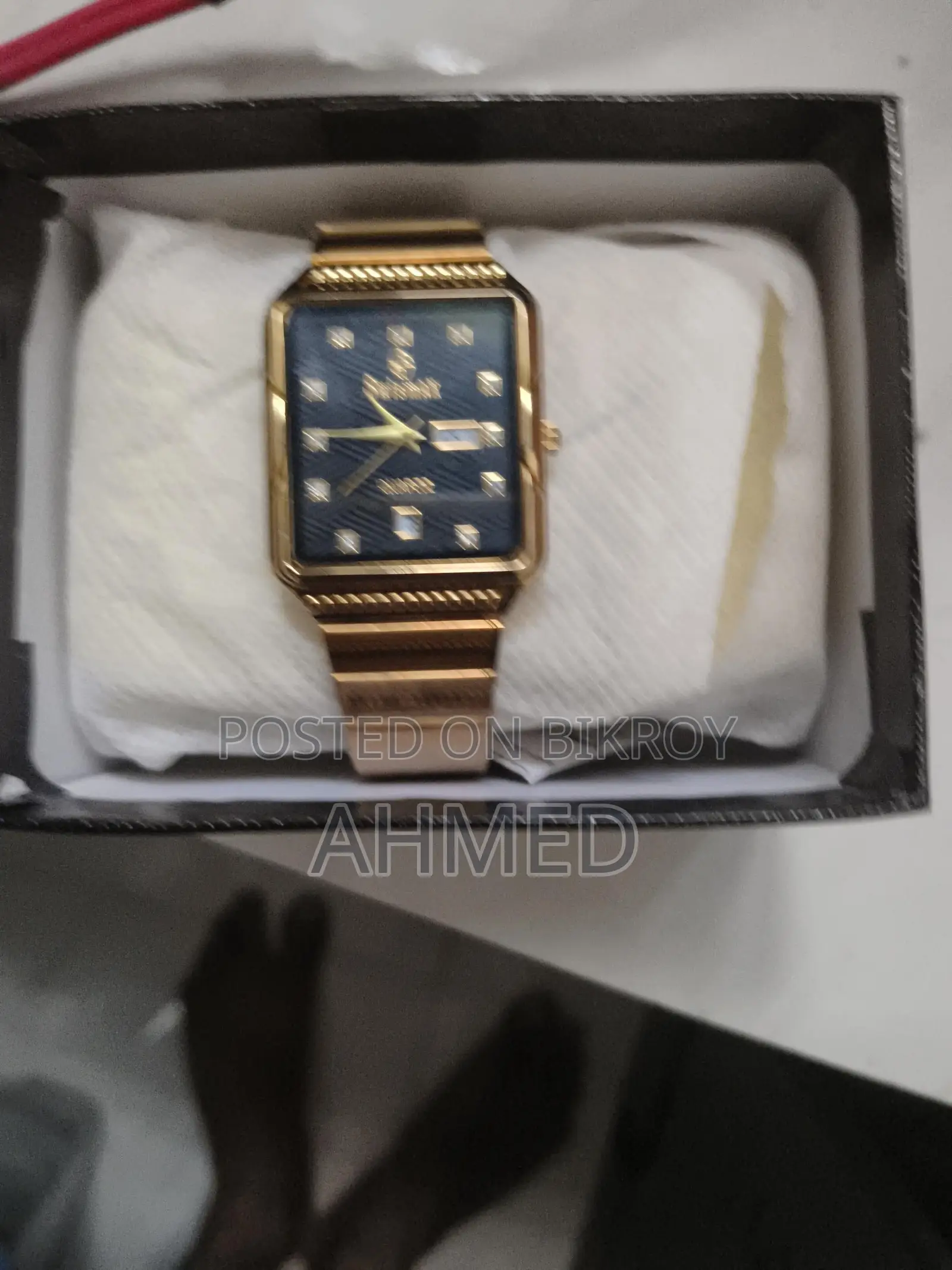 Gold Color Watch (Unopened)