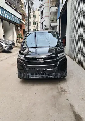 Toyota Noah KEY NON HYBRID PKG 2020