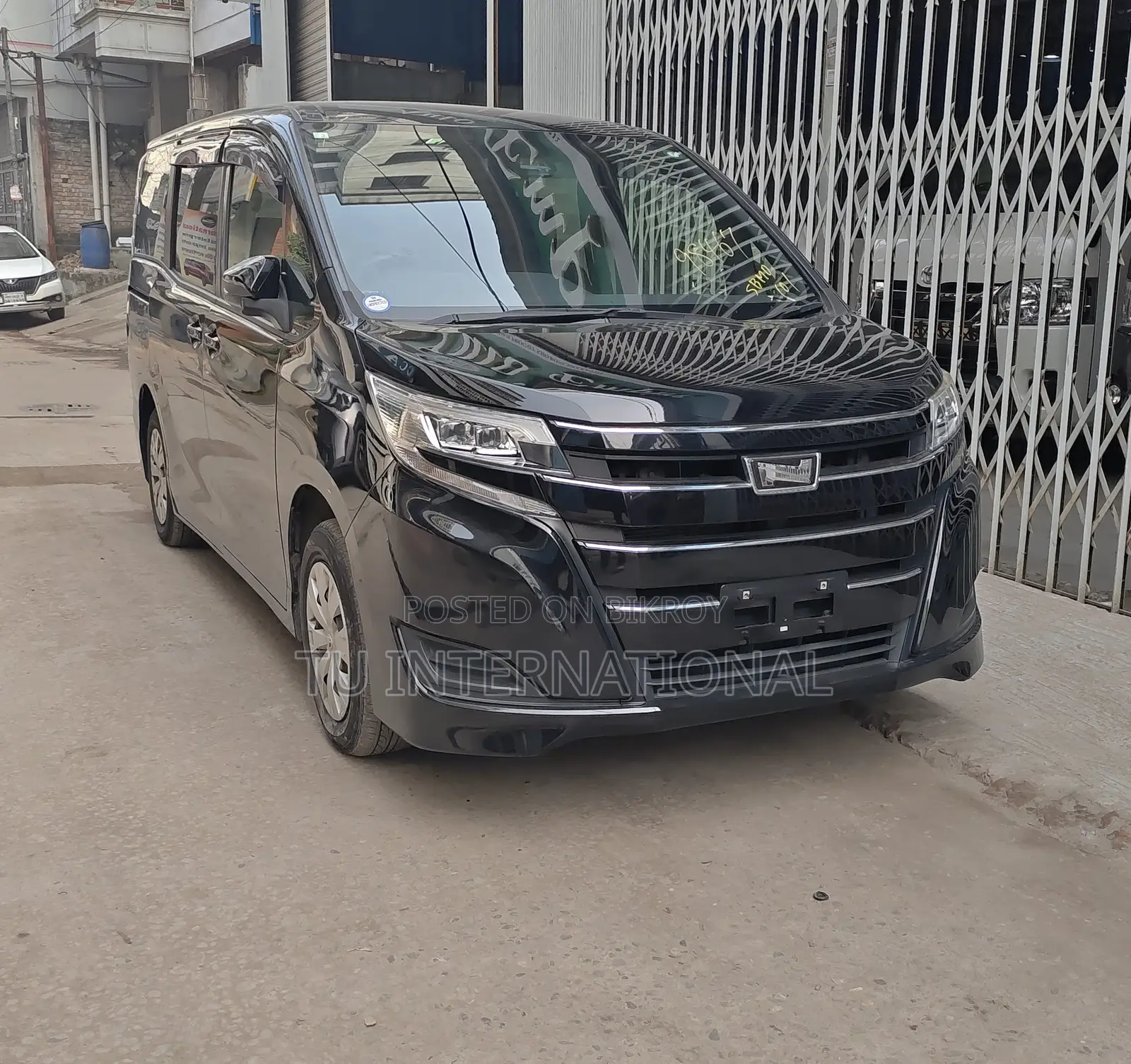 Toyota Noah KEY NON HYBRID PKG 2020