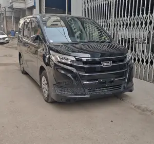 Toyota Noah KEY NON HYBRID PKG 2020