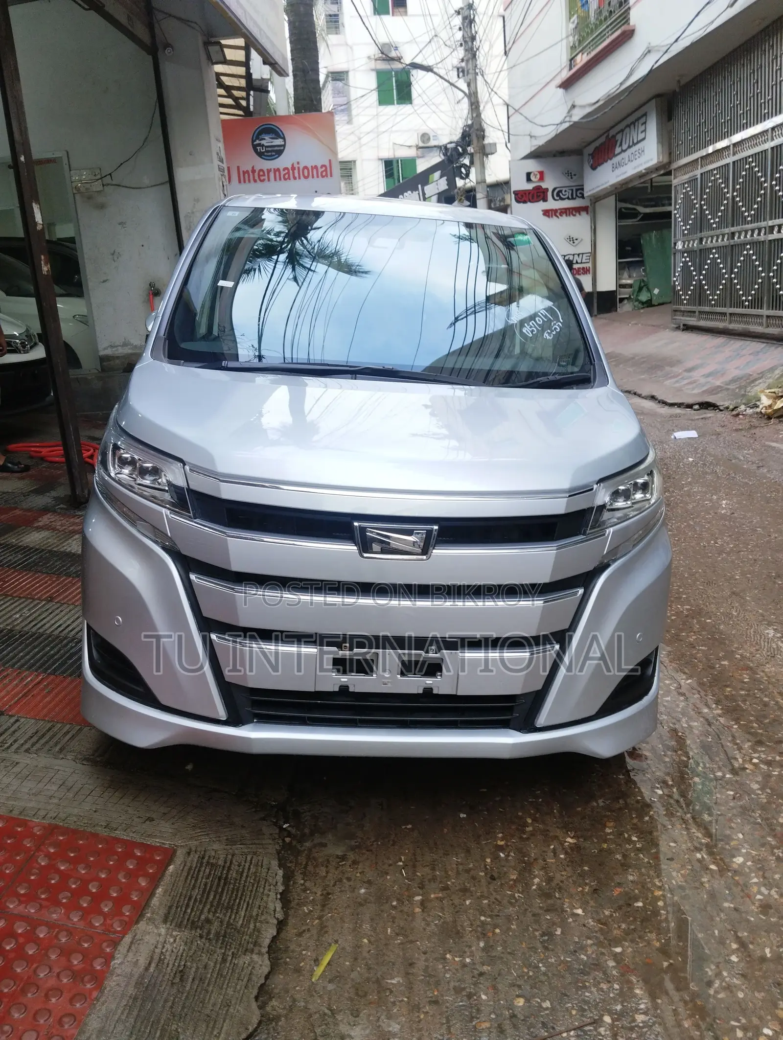 Toyota Noah KEY NON HYBRID PKG 2020