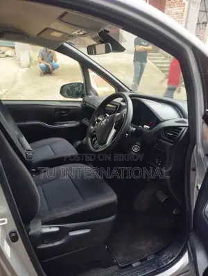 Toyota Noah KEY NON HYBRID PKG 2020