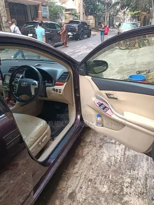 Toyota Premio 2013
