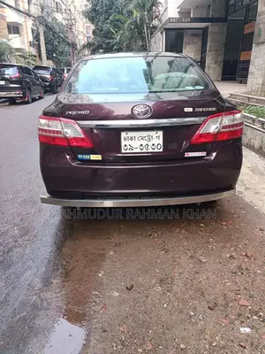 Toyota Premio 2013