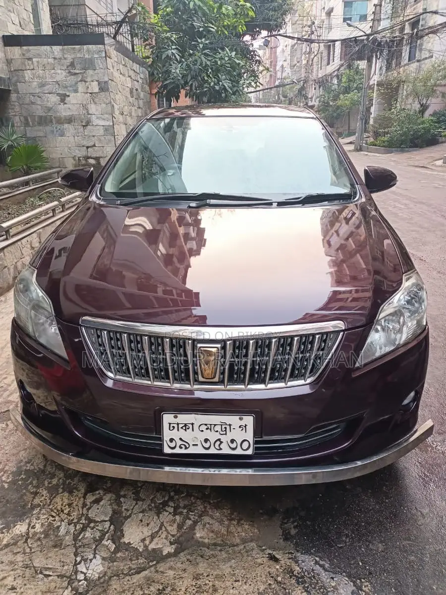 Toyota Premio 2013