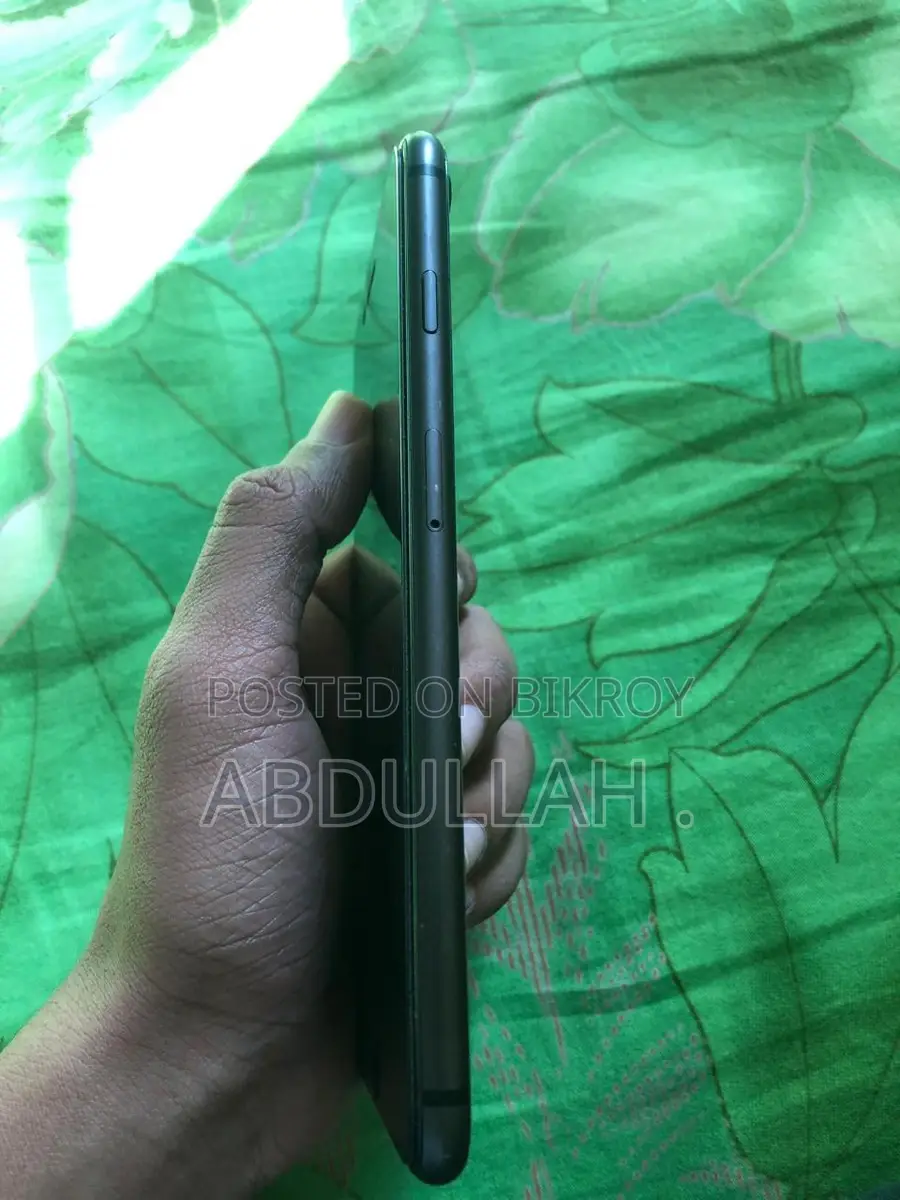 অ্যাপল আইফোন ৮ প্লাস (ব্যবহৃত)