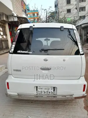 Nissan Cube . 2002