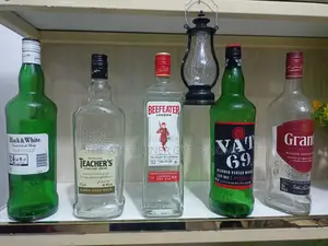 কাচের বোতল