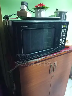 High-Quality Microwave Oven