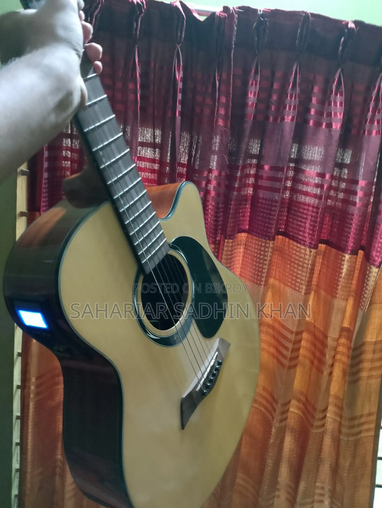 Guitar for sale