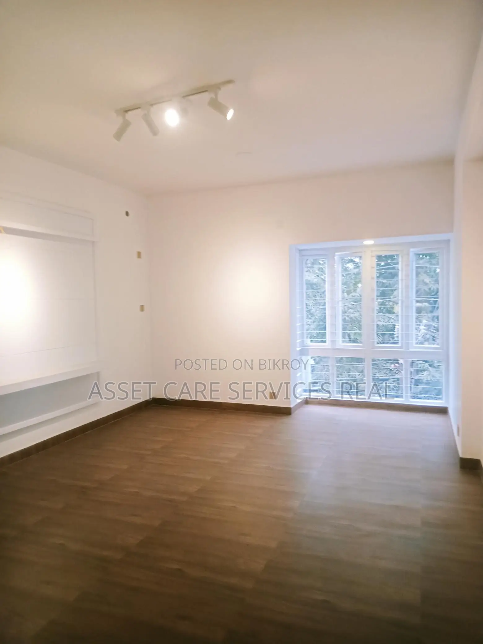 BEAUTIFUL OFFICE SPACE FOR RENT IN GULSHAN 1