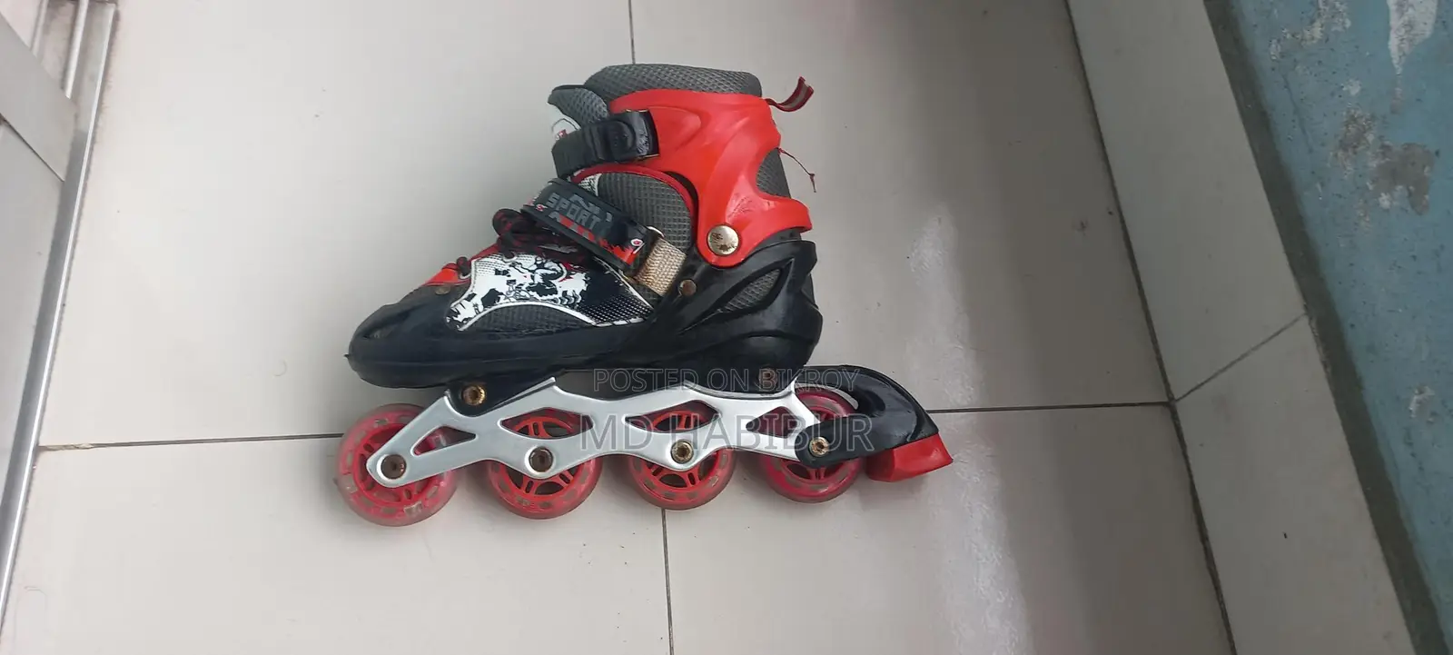 Selling Fresh Skating Shoes with RGB Lighting Wheels (Fresh & Smooth) 🔥
