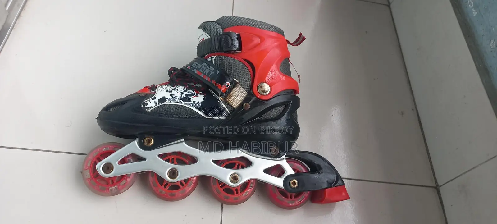 Selling Fresh Skating Shoes with RGB Lighting Wheels (Fresh & Smooth) 🔥