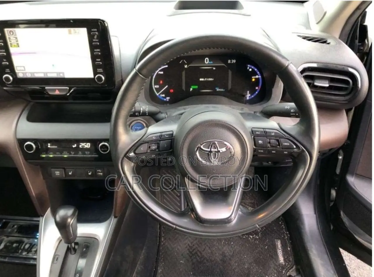 Toyota Yaris Cross Z LEATHER 360 CAM 2021