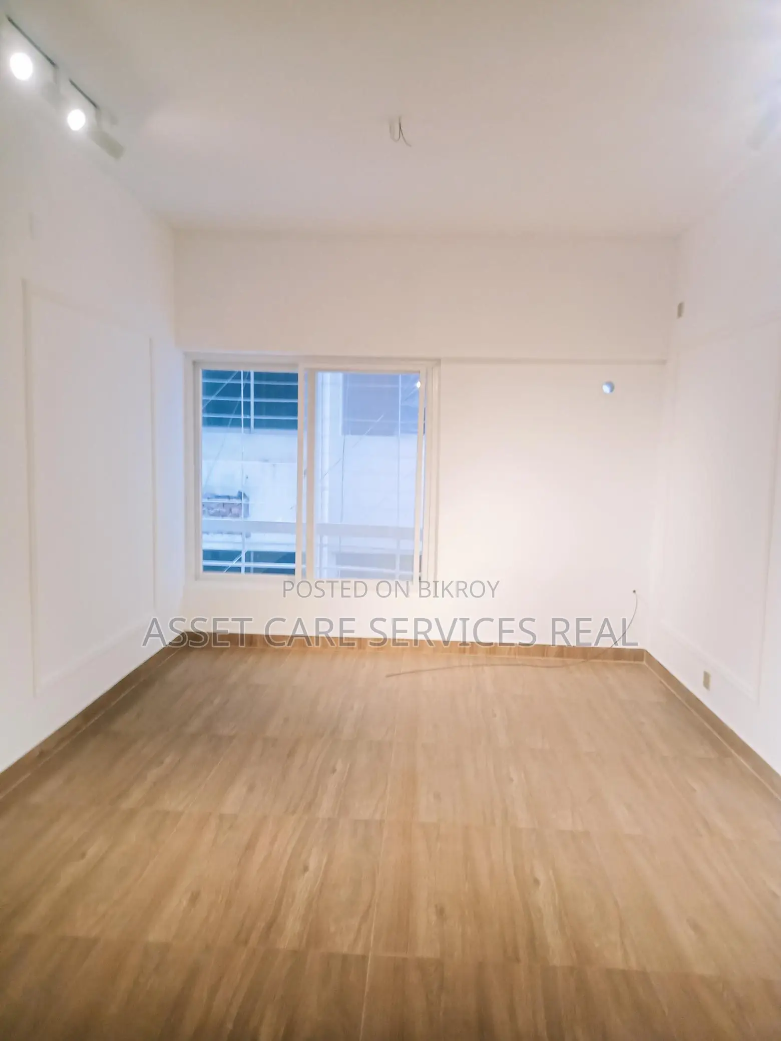 BEAUTIFUL OFFICE SPACE FOR RENT IN GULSHAN 1