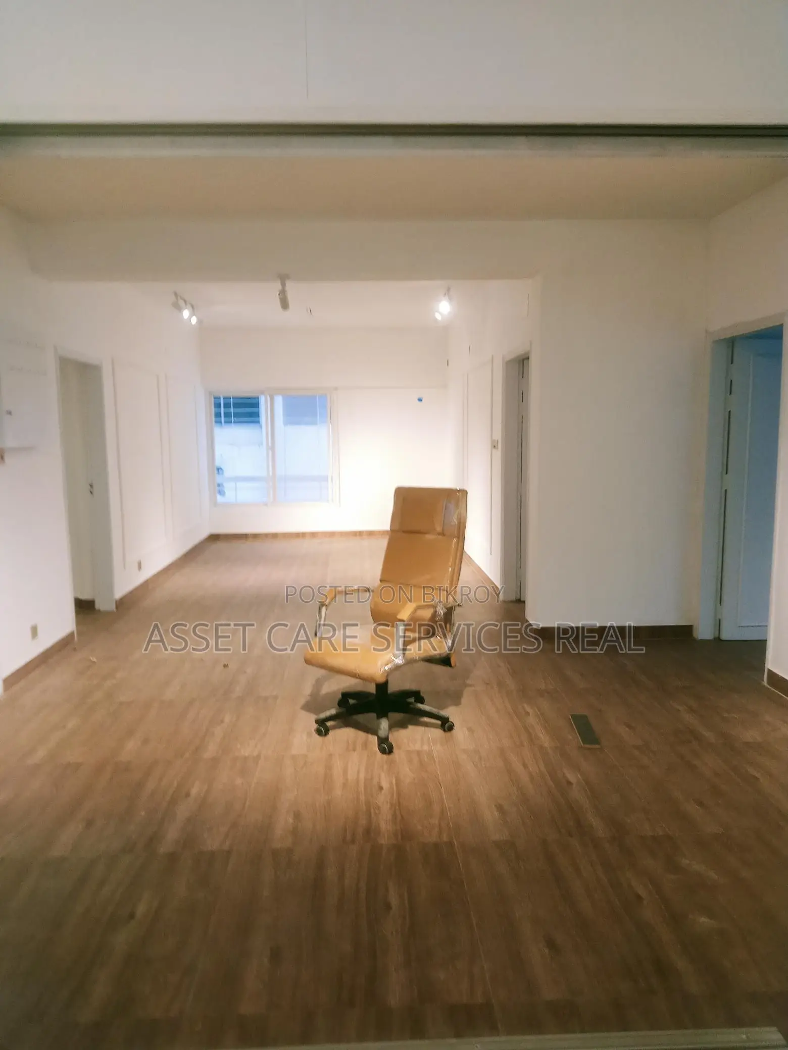 BEAUTIFUL OFFICE SPACE FOR RENT IN GULSHAN 1
