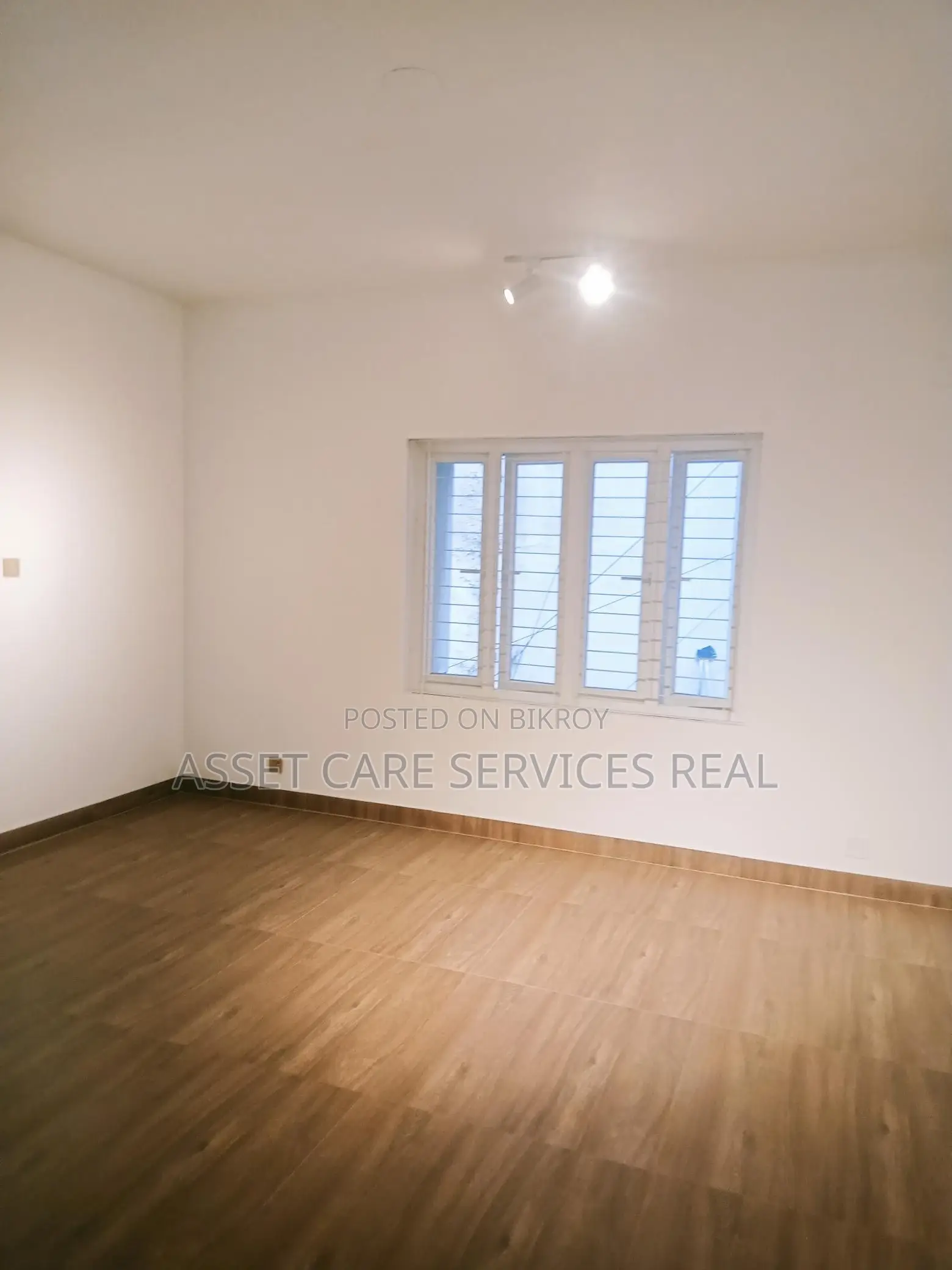 BEAUTIFUL OFFICE SPACE FOR RENT IN GULSHAN 1