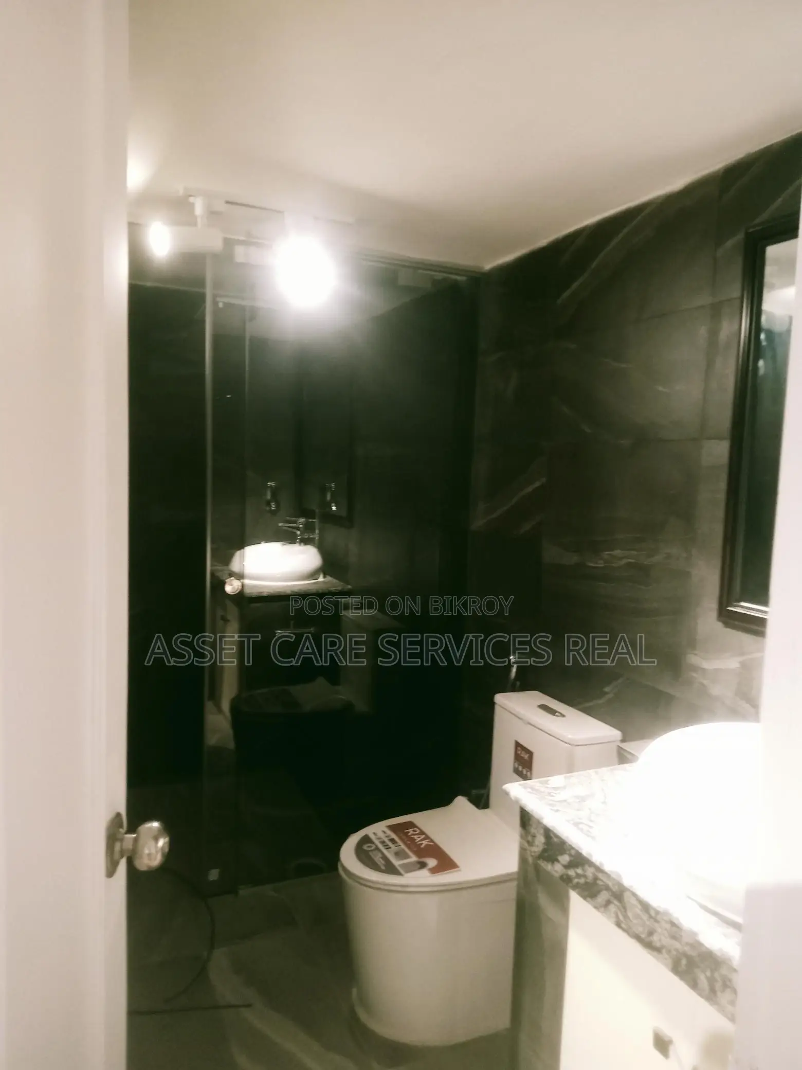 BEAUTIFUL OFFICE SPACE FOR RENT IN GULSHAN 1