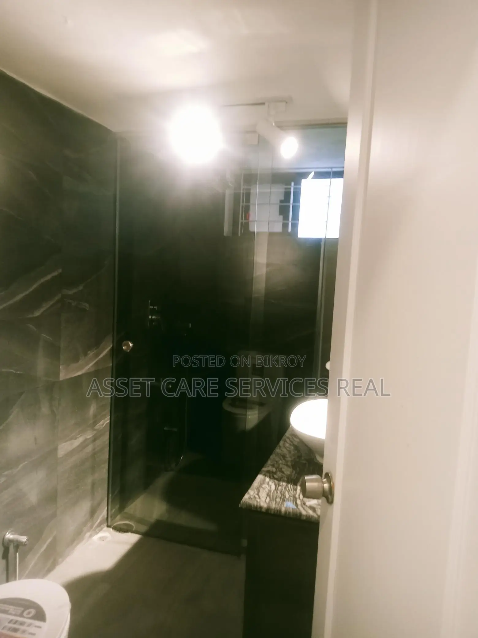 BEAUTIFUL OFFICE SPACE FOR RENT IN GULSHAN 1