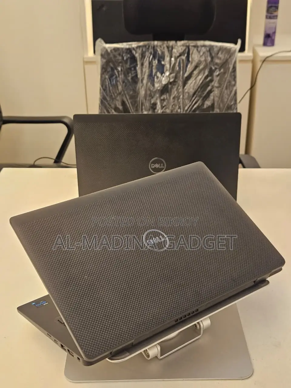 Dell Latitude 7420 Core i7 11th Gen 16GB RAM 512GB SSD 14" FHD Display