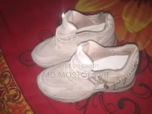 Styla Used Shoes