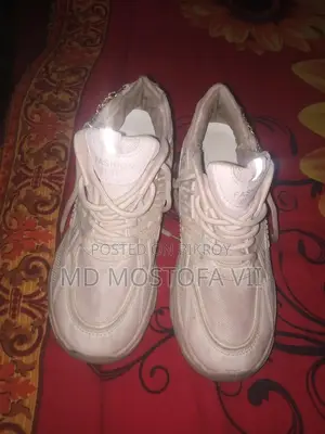 Styla Used Shoes