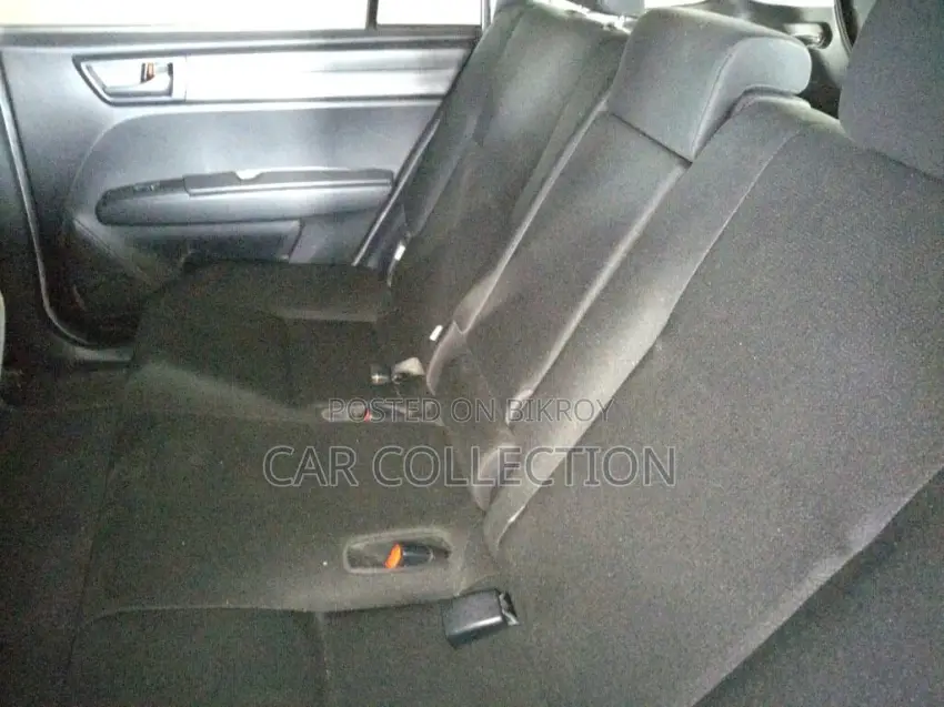 Toyota Fielder Ex Hybrid White 2021