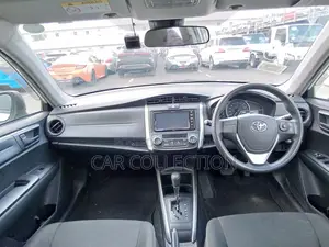 Toyota Fielder Ex Hybrid White 2021